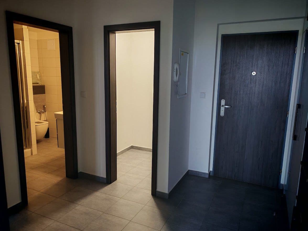 1 bedroom with open-plan kitchen flat to rent, 52 m², Ke Strouze, Nymburk, Středočeský Region 1 bedroom with open-plan kitchen flat to rent, 52 m², Ke Strouze, Nymburk, Středočeský Region