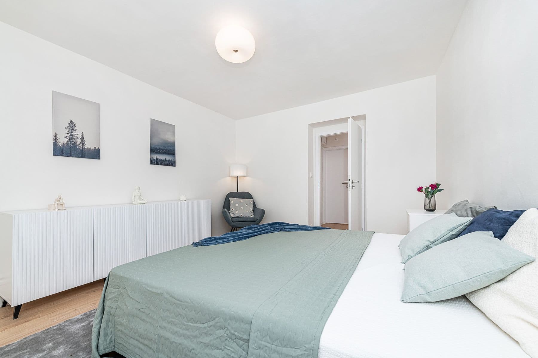 3 bedroom with open-plan kitchen flat for sale, 76 m², Kolátorova, Prague, Prague 3 bedroom with open-plan kitchen flat for sale, 76 m², Kolátorova, Prague, Prague