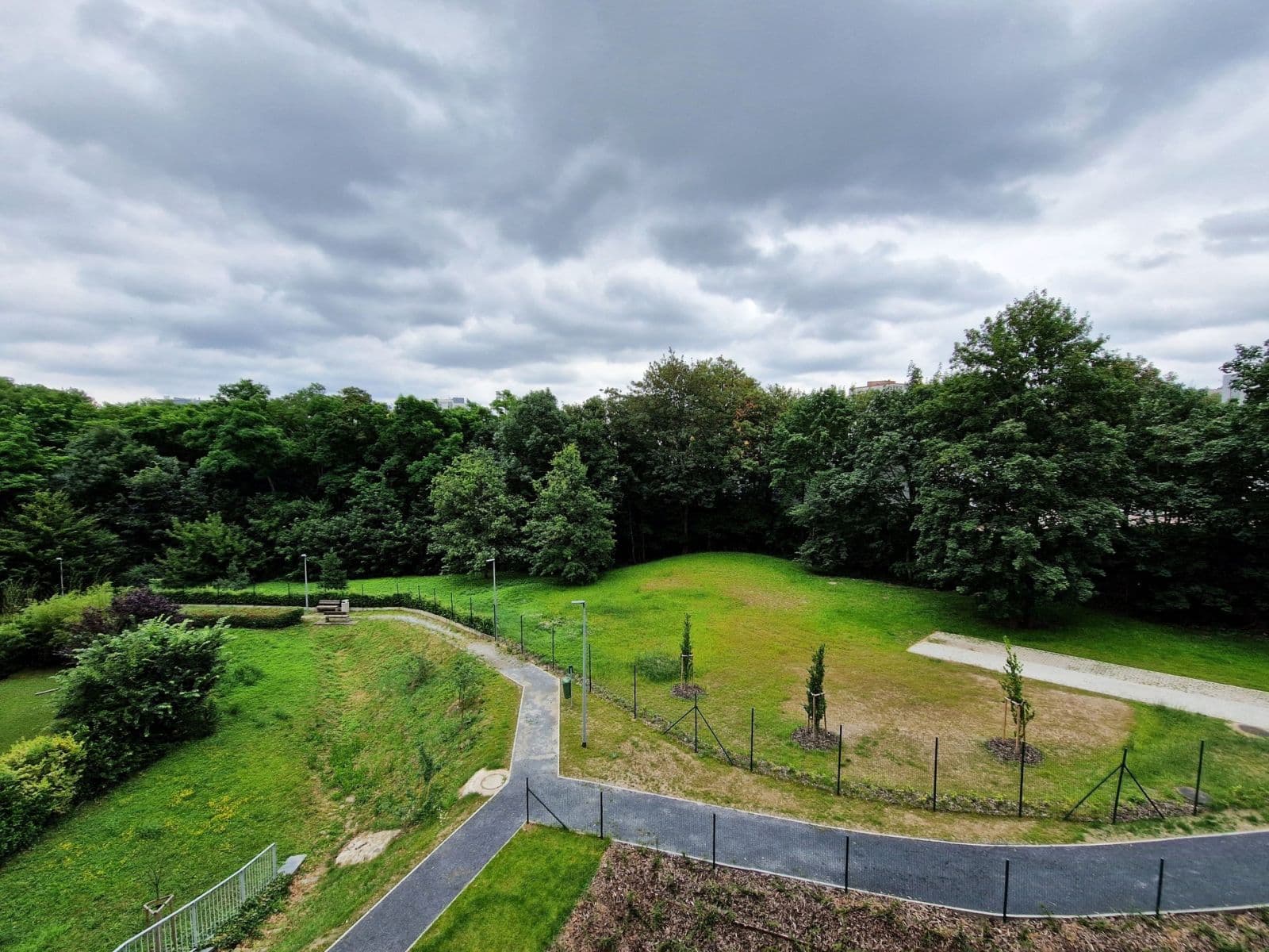 2 bedroom with open-plan kitchen flat to rent, 94 m², K Červenému vrchu, Prague, Prague 2 bedroom with open-plan kitchen flat to rent, 94 m², K Červenému vrchu, Prague, Prague