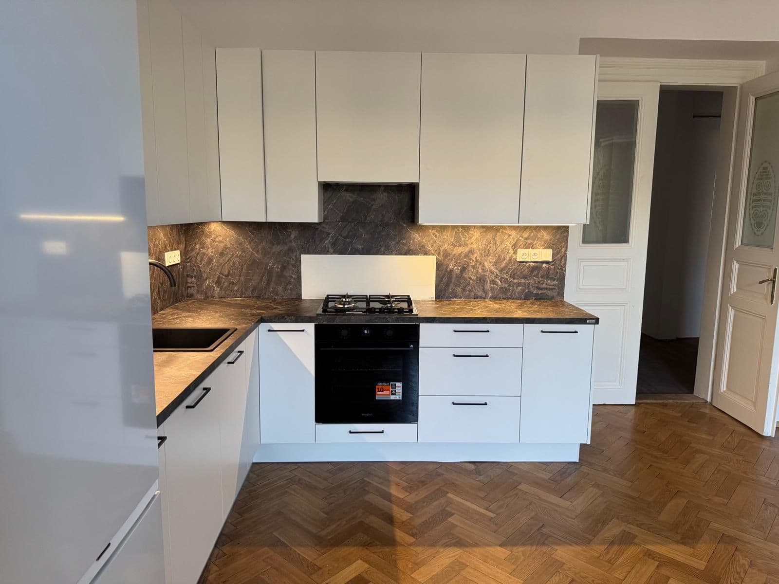 3 bedroom with open-plan kitchen flat to rent, 107 m², Polská, Prague, Prague 3 bedroom with open-plan kitchen flat to rent, 107 m², Polská, Prague, Prague