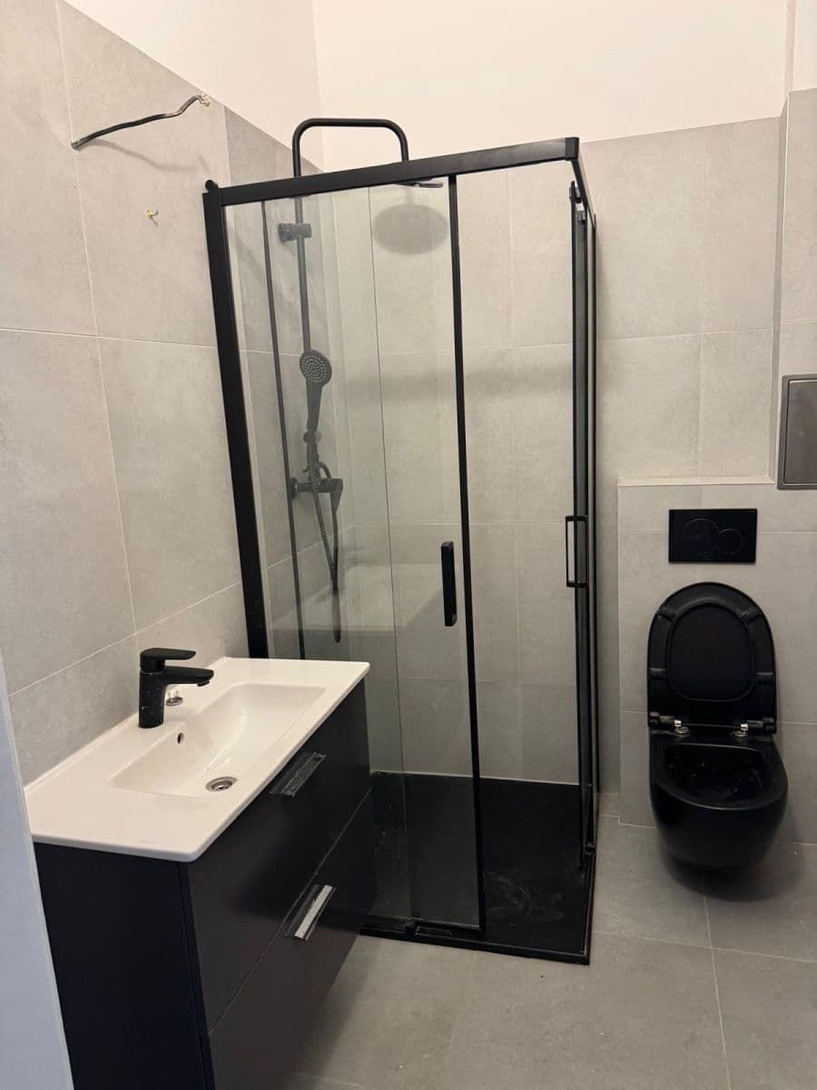 3 bedroom with open-plan kitchen flat to rent, 107 m², Polská, Prague, Prague 3 bedroom with open-plan kitchen flat to rent, 107 m², Polská, Prague, Prague