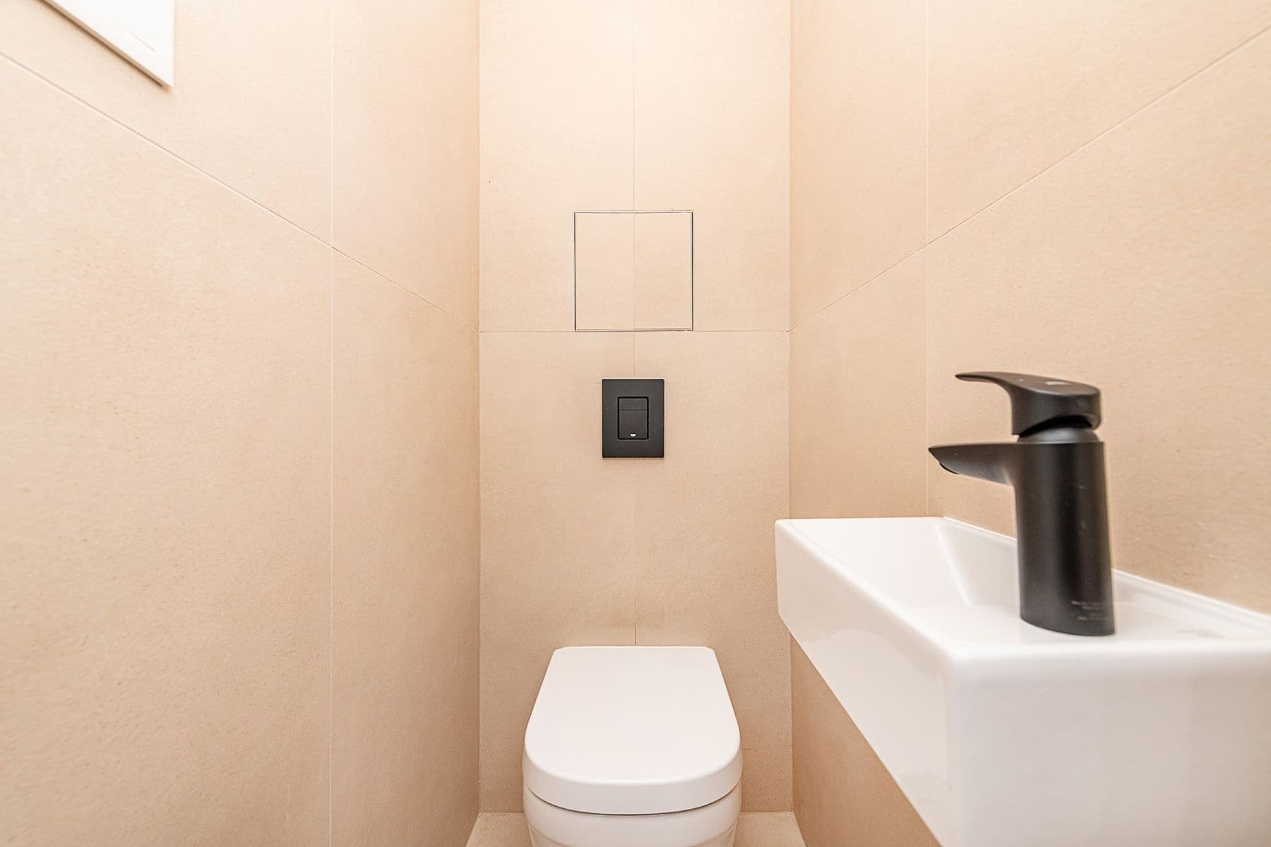 2 bedroom with open-plan kitchen flat for sale, 78 m², Hyacintová, Prague, Prague 2 bedroom with open-plan kitchen flat for sale, 78 m², Hyacintová, Prague, Prague