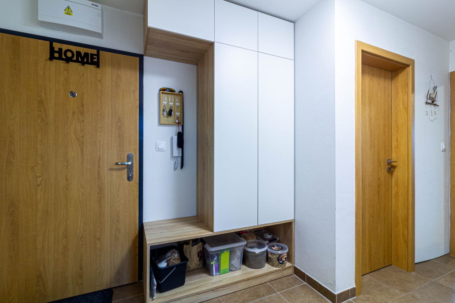 1 bedroom with open-plan kitchen flat to rent, 48 m², Pšeničná, Hostivice, Středočeský Region 1 bedroom with open-plan kitchen flat to rent, 48 m², Pšeničná, Hostivice, Středočeský Region