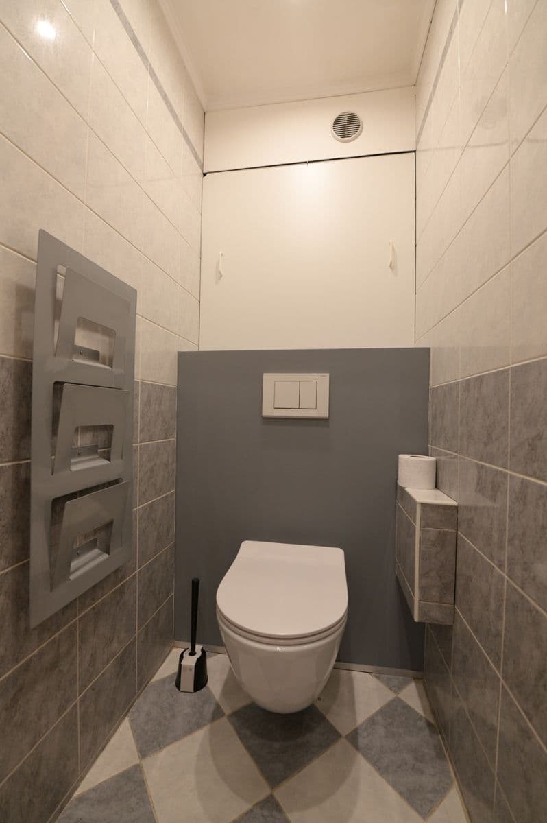 3 bedroom flat to rent, 68 m², M. Švabinského, Kladno, Středočeský Region 3 bedroom flat to rent, 68 m², M. Švabinského, Kladno, Středočeský Region