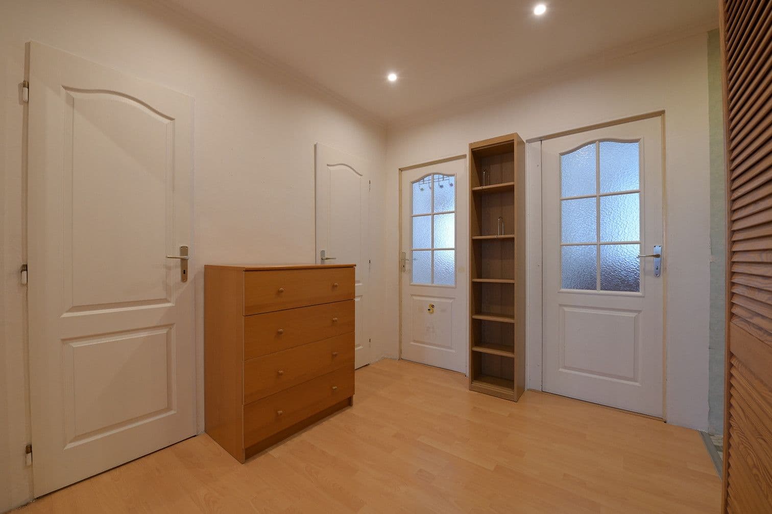 3 bedroom flat to rent, 68 m², M. Švabinského, Kladno, Středočeský Region 3 bedroom flat to rent, 68 m², M. Švabinského, Kladno, Středočeský Region