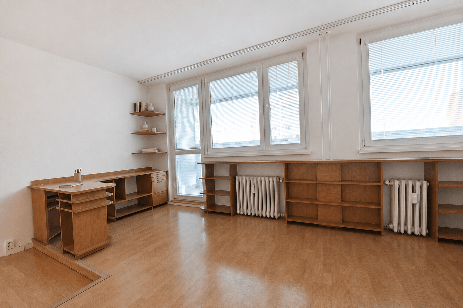 3 bedroom flat to rent, 68 m², M. Švabinského, Kladno, Středočeský Region 3 bedroom flat to rent, 68 m², M. Švabinského, Kladno, Středočeský Region