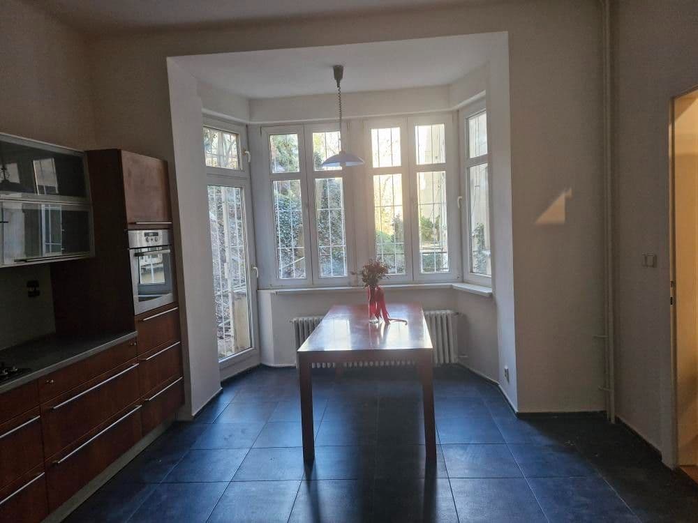 3 bedroom flat to rent, 96 m², Plzeňská, Prague, Prague 3 bedroom flat to rent, 96 m², Plzeňská, Prague, Prague