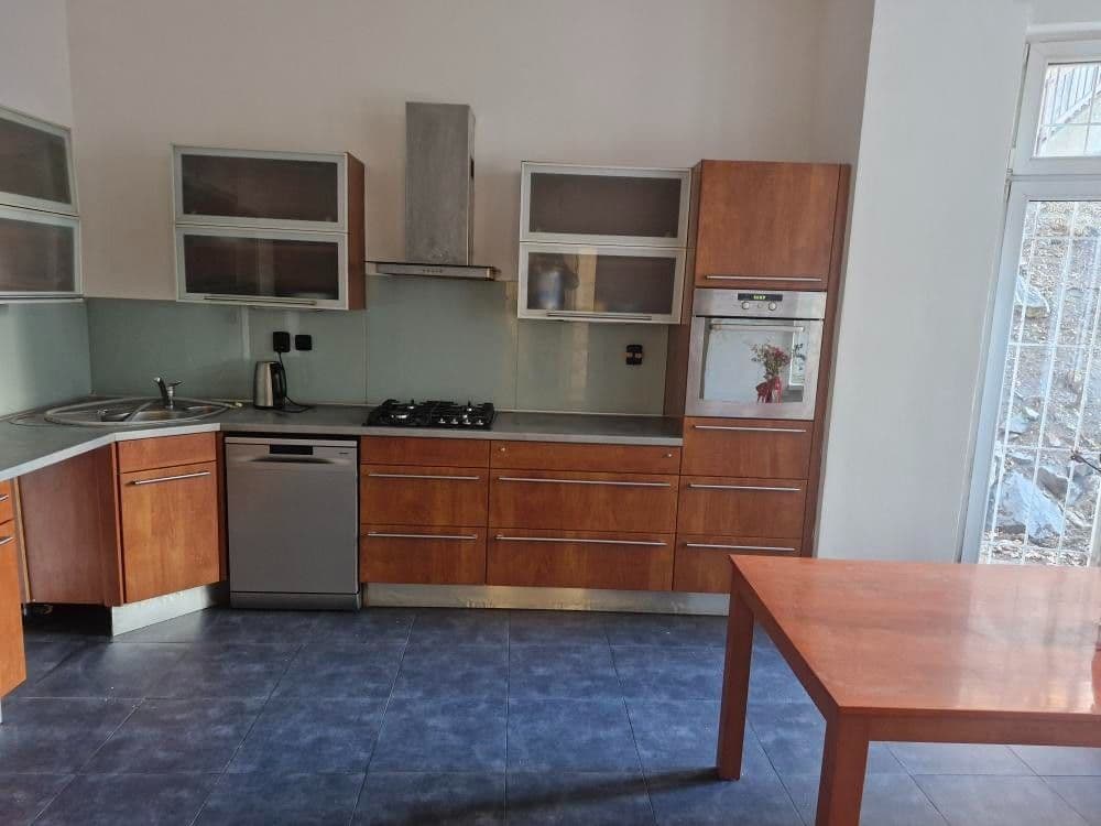 3 bedroom flat to rent, 96 m², Plzeňská, Prague, Prague 3 bedroom flat to rent, 96 m², Plzeňská, Prague, Prague