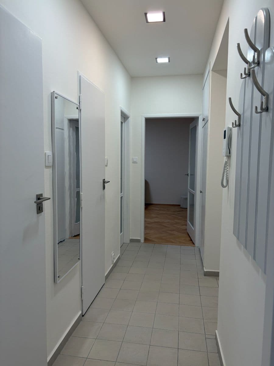 2 bedroom flat to rent, 55 m², náměstí Svatopluka Čecha, Prague, Prague 2 bedroom flat to rent, 55 m², náměstí Svatopluka Čecha, Prague, Prague