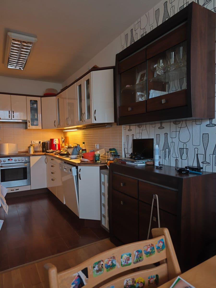 3 bedroom flat to rent, 82 m², Ciolkovského, Prague, Prague 3 bedroom flat to rent, 82 m², Ciolkovského, Prague, Prague