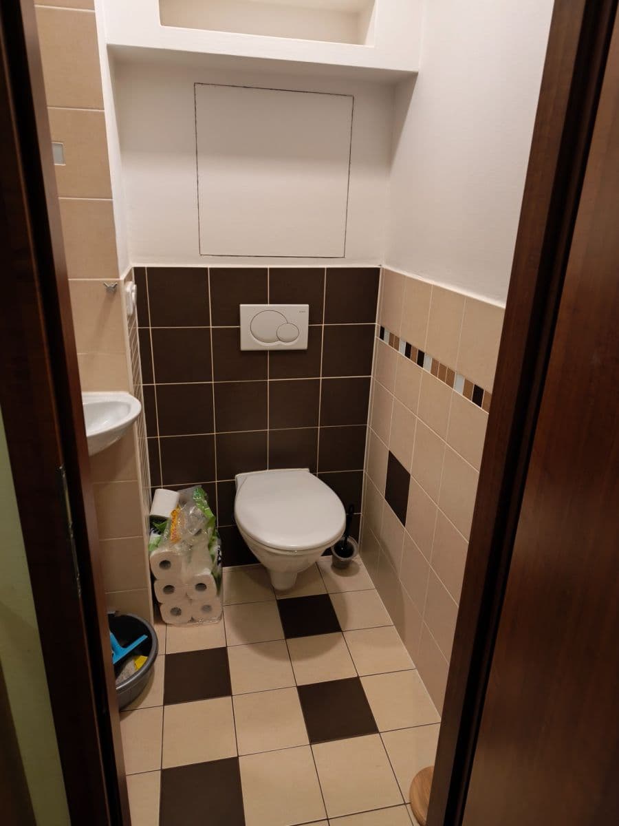 3 bedroom flat to rent, 82 m², Ciolkovského, Prague, Prague 3 bedroom flat to rent, 82 m², Ciolkovského, Prague, Prague