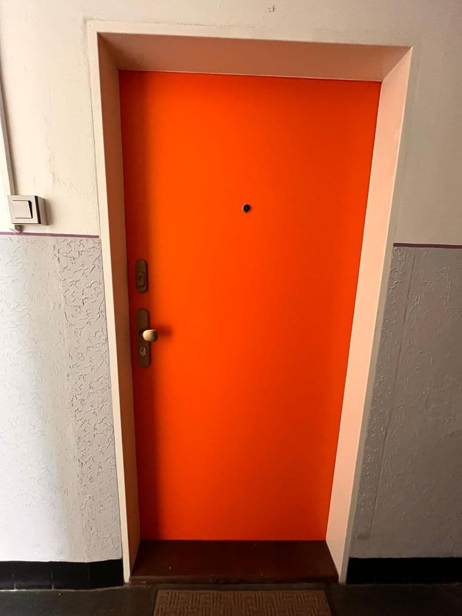 non-residential property to rent, 25 m², Na Hutích, Prague, Prague non-residential property to rent, 25 m², Na Hutích, Prague, Prague