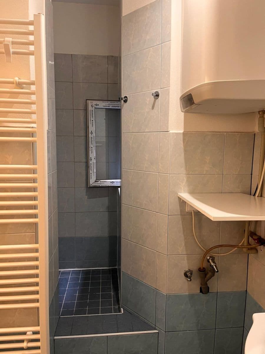 non-residential property to rent, 25 m², Na Hutích, Prague, Prague non-residential property to rent, 25 m², Na Hutích, Prague, Prague