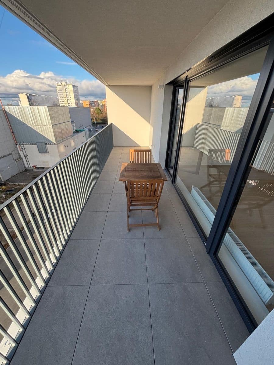 Studio flat to rent, 34 m², Tupolevova, Prague, Prague Studio flat to rent, 34 m², Tupolevova, Prague, Prague