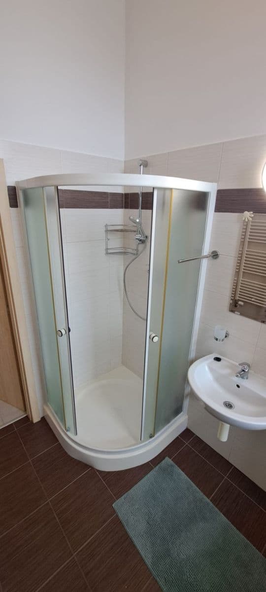 Studio flat to rent, 30 m², Týnec nad Sázavou, Středočeský Region Studio flat to rent, 30 m², Týnec nad Sázavou, Středočeský Region