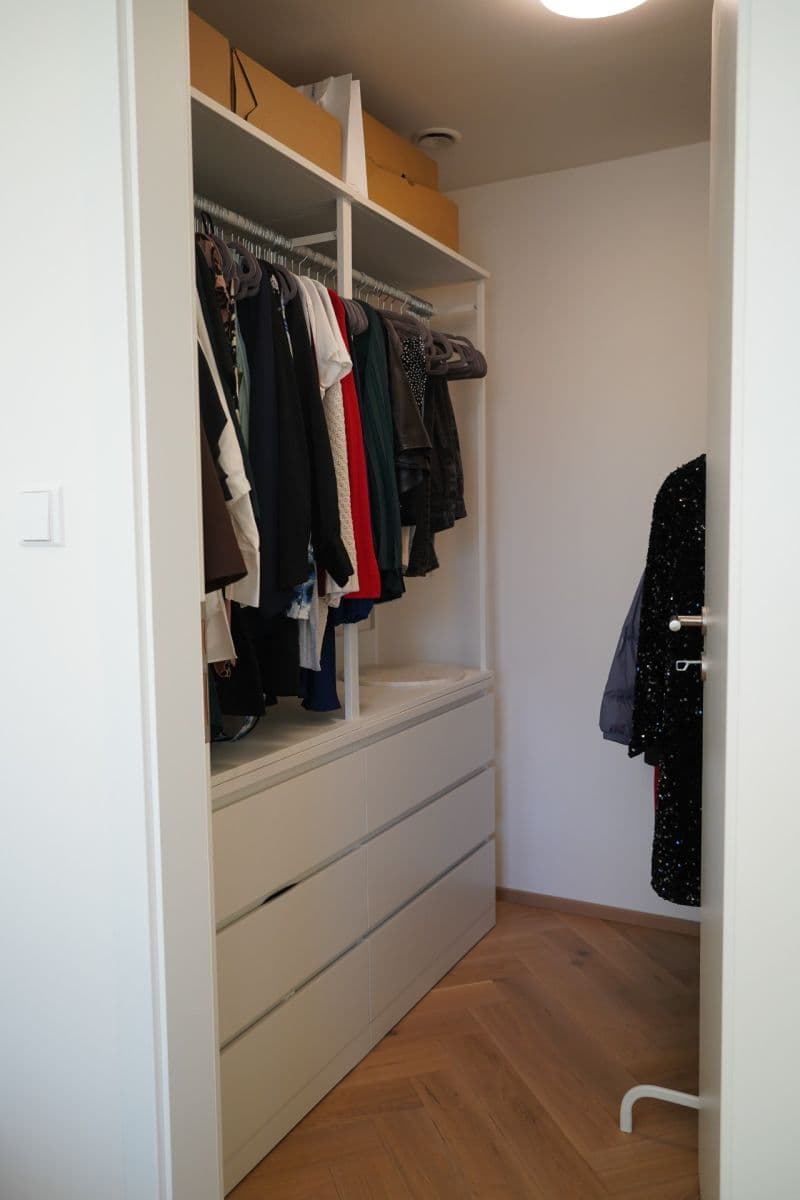 2 bedroom with open-plan kitchen flat for sale, 76 m², Jankovcova, Prague, Prague 2 bedroom with open-plan kitchen flat for sale, 76 m², Jankovcova, Prague, Prague