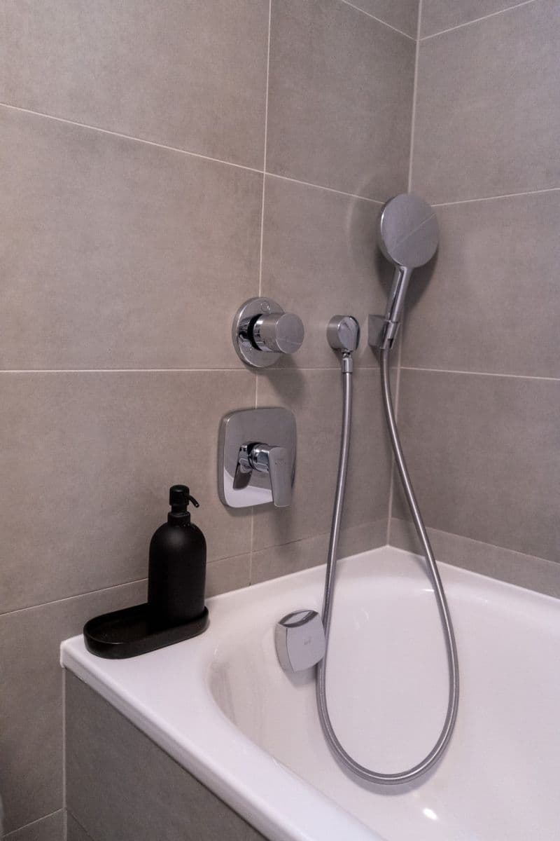 2 bedroom with open-plan kitchen flat for sale, 76 m², Jankovcova, Prague, Prague 2 bedroom with open-plan kitchen flat for sale, 76 m², Jankovcova, Prague, Prague