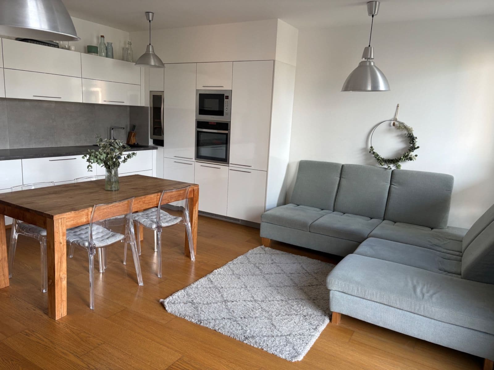 2 bedroom with open-plan kitchen flat for sale, 86 m², Nademlejnská, Prague, Prague 2 bedroom with open-plan kitchen flat for sale, 86 m², Nademlejnská, Prague, Prague