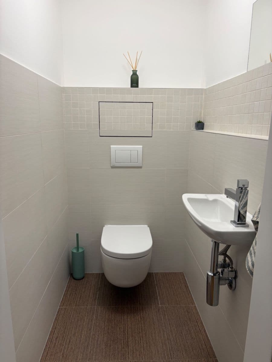 2 bedroom with open-plan kitchen flat for sale, 86 m², Nademlejnská, Prague, Prague 2 bedroom with open-plan kitchen flat for sale, 86 m², Nademlejnská, Prague, Prague