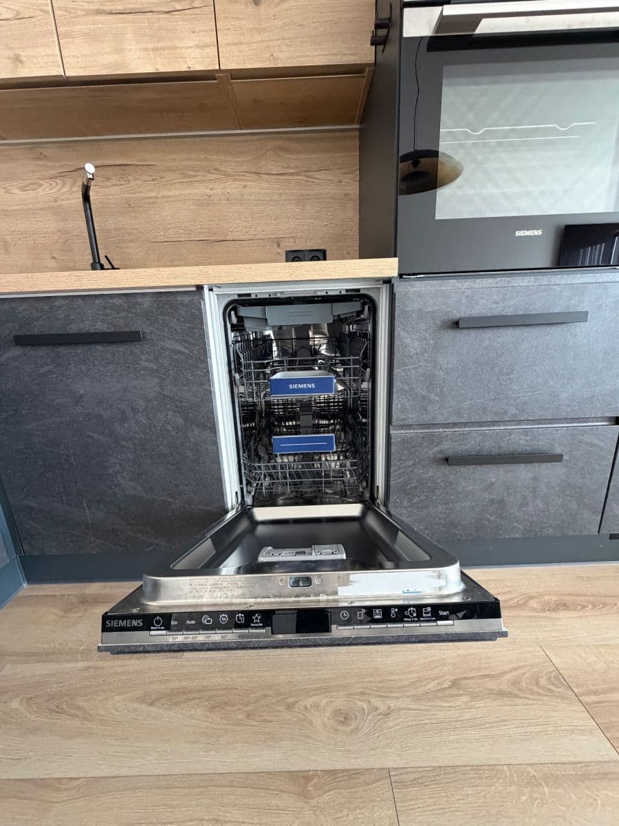 1 bedroom with open-plan kitchen flat to rent, 67 m², Bolívarova, Prague, Prague 1 bedroom with open-plan kitchen flat to rent, 67 m², Bolívarova, Prague, Prague