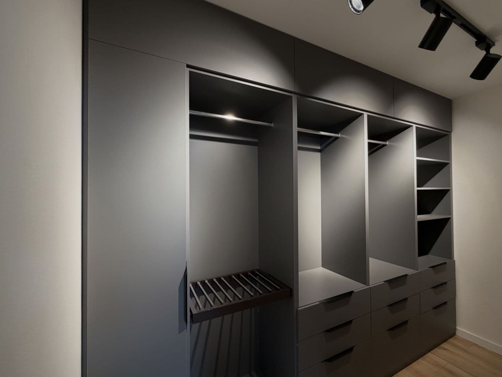 1 bedroom with open-plan kitchen flat to rent, 67 m², Bolívarova, Prague, Prague 1 bedroom with open-plan kitchen flat to rent, 67 m², Bolívarova, Prague, Prague