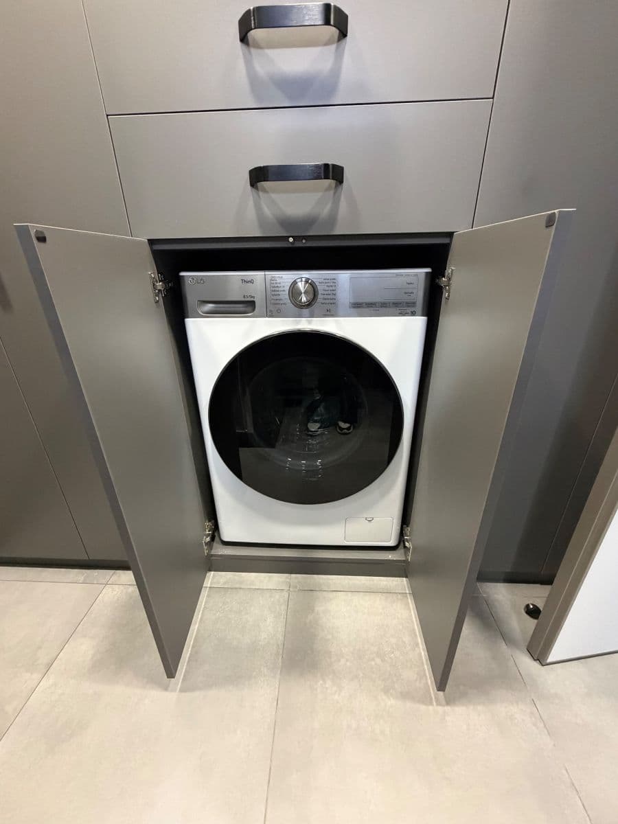 1 bedroom with open-plan kitchen flat to rent, 67 m², Bolívarova, Prague, Prague 1 bedroom with open-plan kitchen flat to rent, 67 m², Bolívarova, Prague, Prague