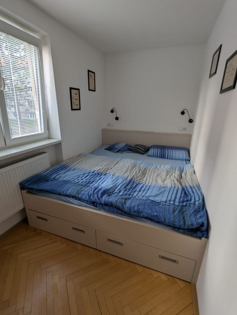 3 bedroom flat to rent, 63 m², Klecany, Středočeský Region 3 bedroom flat to rent, 63 m², Klecany, Středočeský Region