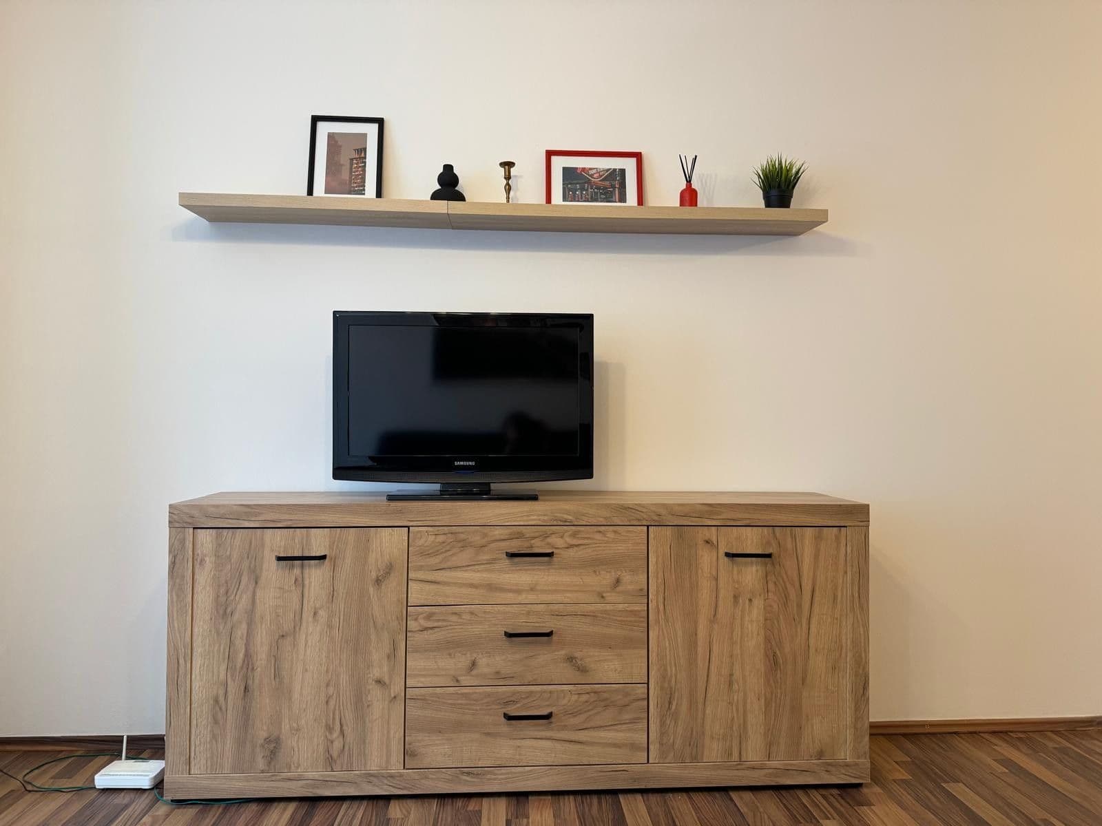 1 bedroom with open-plan kitchen flat to rent, 55 m², Pod Harfou, Prague, Prague 1 bedroom with open-plan kitchen flat to rent, 55 m², Pod Harfou, Prague, Prague