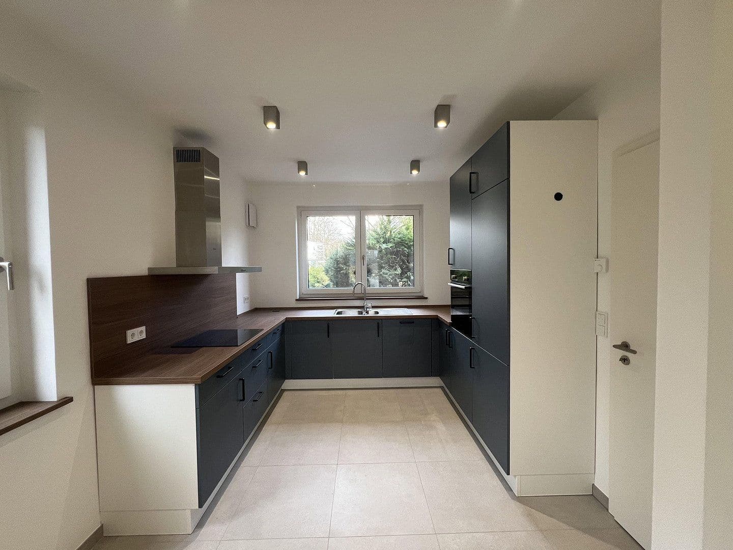 6 bedroom flat to rent, 142 m², Sülldorfer Landstraße 8a, Hamburg, Hamburg 6 bedroom flat to rent, 142 m², Sülldorfer Landstraße 8a, Hamburg, Hamburg