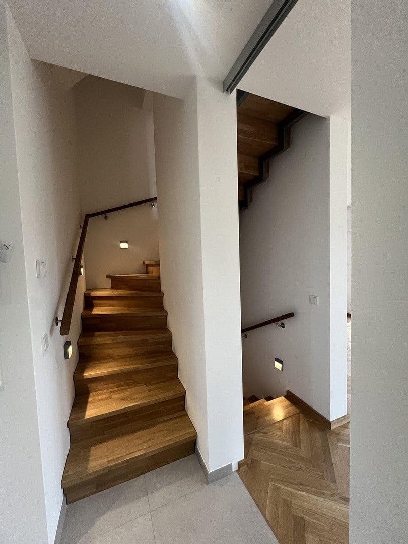 6 bedroom flat to rent, 142 m², Sülldorfer Landstraße 8a, Hamburg, Hamburg 6 bedroom flat to rent, 142 m², Sülldorfer Landstraße 8a, Hamburg, Hamburg