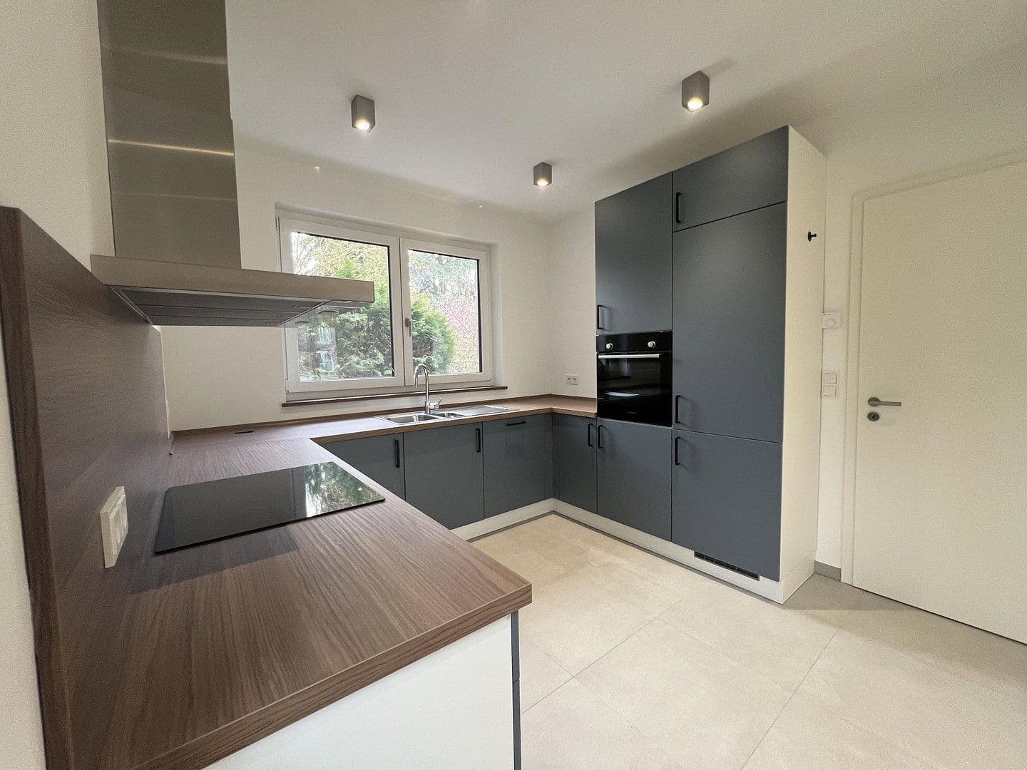 6 bedroom flat to rent, 142 m², Sülldorfer Landstraße 8a, Hamburg, Hamburg 6 bedroom flat to rent, 142 m², Sülldorfer Landstraße 8a, Hamburg, Hamburg