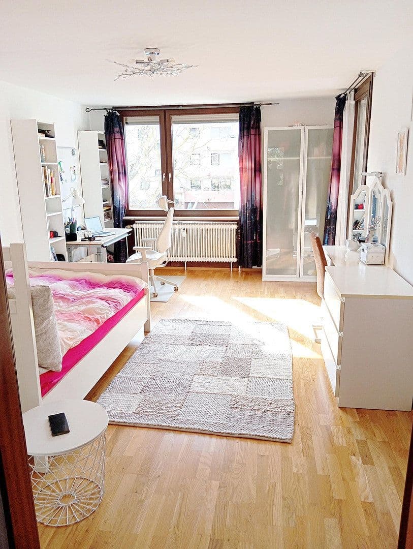 1 bedroom with open-plan kitchen flat for sale, 73 m², Gerlingen, Baden-Württemberg 1 bedroom with open-plan kitchen flat for sale, 73 m², Gerlingen, Baden-Württemberg