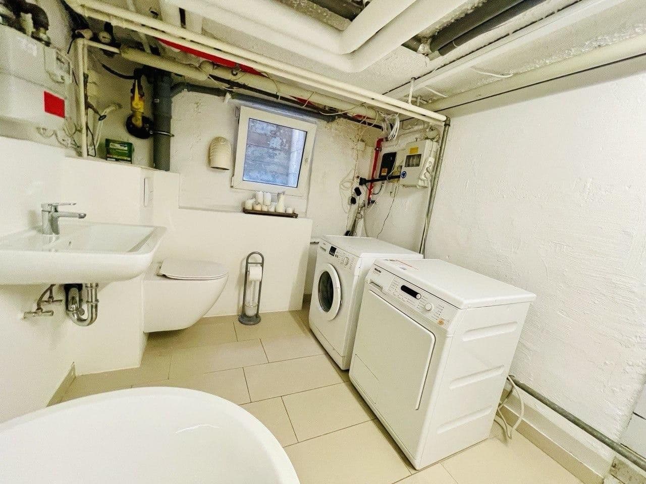 house to rent, 110 m², Leopoldstraße 217, München, Bavaria house to rent, 110 m², Leopoldstraße 217, München, Bavaria