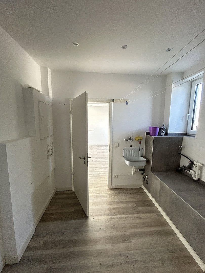 4 bedroom with open-plan kitchen flat for sale, 226 m², Lambertusstr. 36, Troisdorf, North Rhine-Westphalia 4 bedroom with open-plan kitchen flat for sale, 226 m², Lambertusstr. 36, Troisdorf, North Rhine-Westphalia