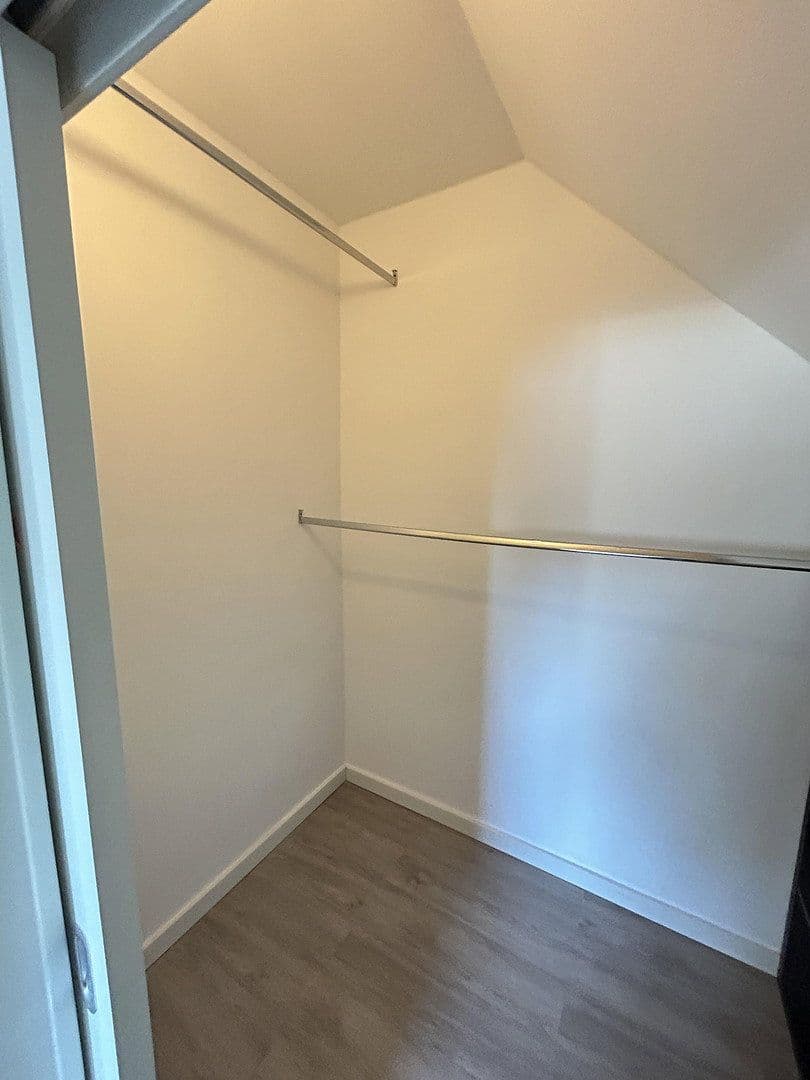 4 bedroom with open-plan kitchen flat for sale, 226 m², Lambertusstr. 36, Troisdorf, North Rhine-Westphalia 4 bedroom with open-plan kitchen flat for sale, 226 m², Lambertusstr. 36, Troisdorf, North Rhine-Westphalia