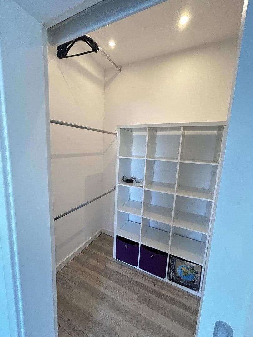 4 bedroom with open-plan kitchen flat for sale, 226 m², Lambertusstr. 36, Troisdorf, North Rhine-Westphalia 4 bedroom with open-plan kitchen flat for sale, 226 m², Lambertusstr. 36, Troisdorf, North Rhine-Westphalia