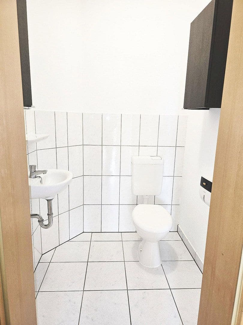 3 bedroom flat to rent, 67 m², Conrad Clauß Straße 20, Hohenstein-Ernstthal, Saxony 3 bedroom flat to rent, 67 m², Conrad Clauß Straße 20, Hohenstein-Ernstthal, Saxony