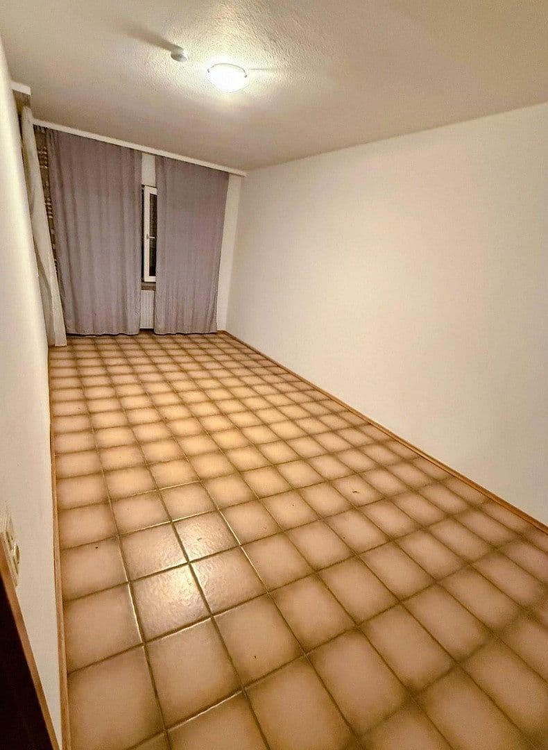 5 bedroom flat to rent, 136 m², Kaiserslautern-Morlautern, Rhineland-Palatinate 5 bedroom flat to rent, 136 m², Kaiserslautern-Morlautern, Rhineland-Palatinate