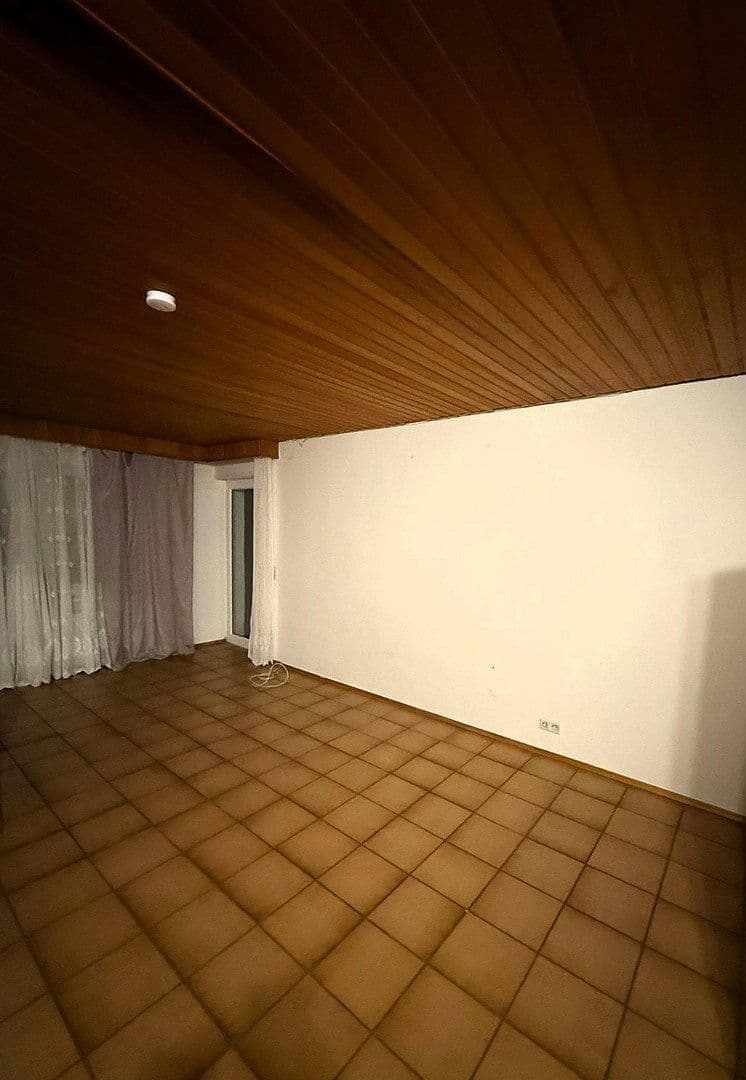 5 bedroom flat to rent, 136 m², Kaiserslautern-Morlautern, Rhineland-Palatinate 5 bedroom flat to rent, 136 m², Kaiserslautern-Morlautern, Rhineland-Palatinate