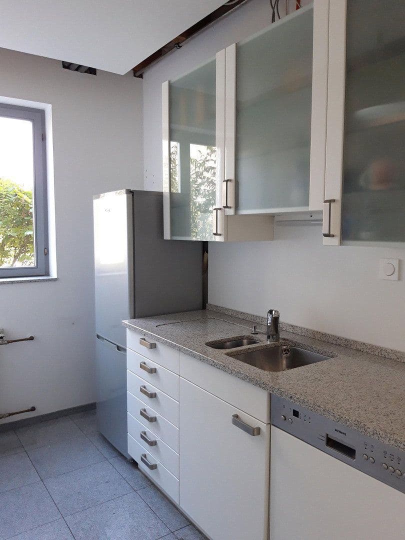 office to rent, 200 m², Am Herrschaftsweiher 39, Ludwigshafen Ruchheim, Rhineland-Palatinate office to rent, 200 m², Am Herrschaftsweiher 39, Ludwigshafen Ruchheim, Rhineland-Palatinate