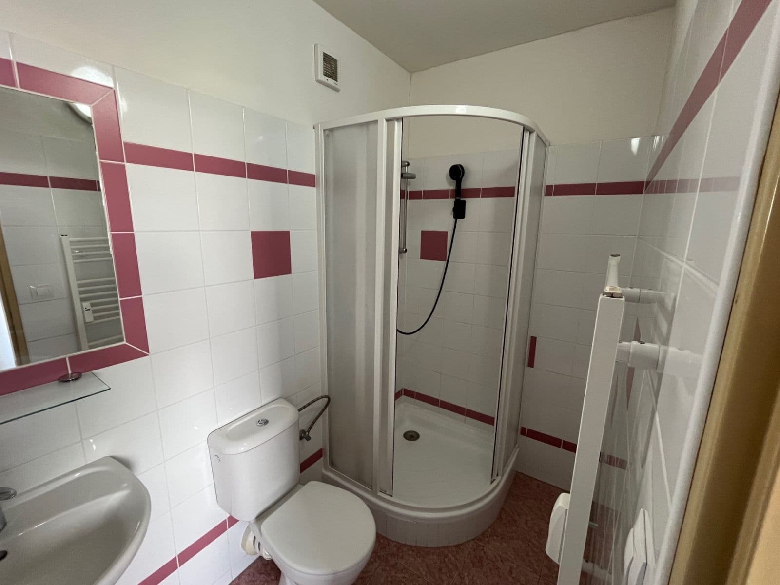 1 bedroom with open-plan kitchen flat to rent, 44 m², Dačického, Brno, Jihomoravský Region 1 bedroom with open-plan kitchen flat to rent, 44 m², Dačického, Brno, Jihomoravský Region