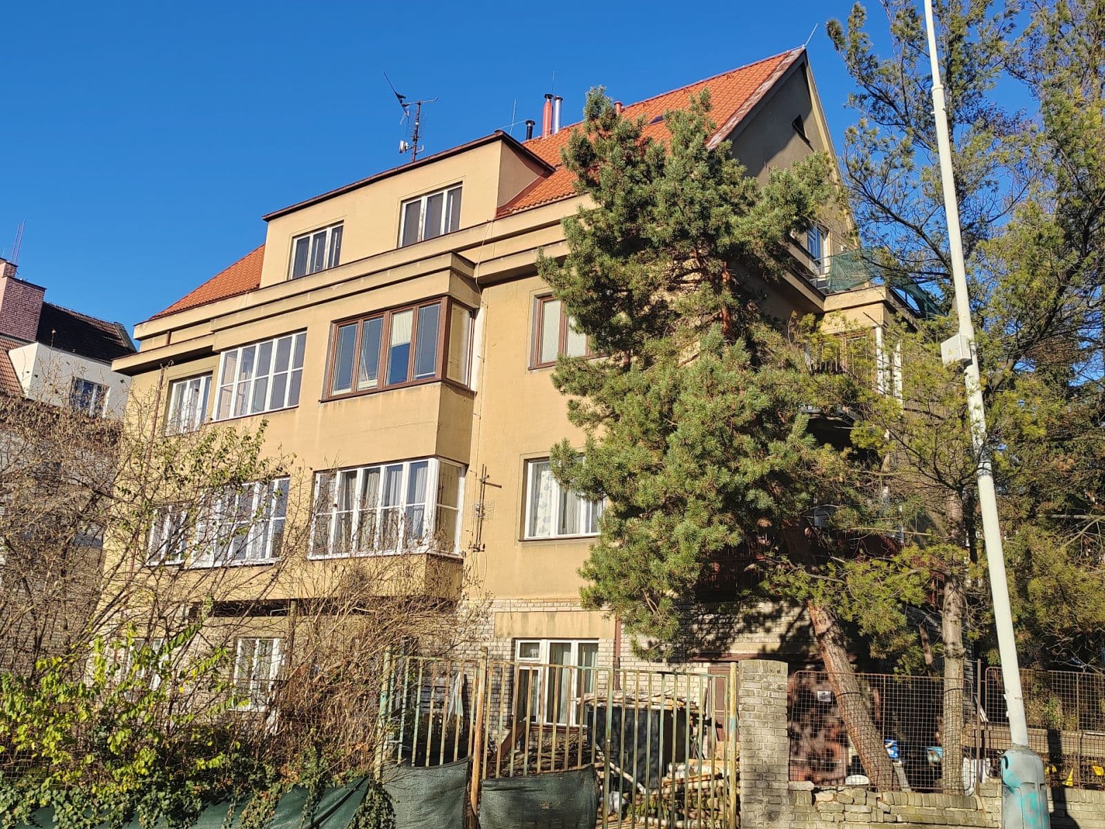 2 bedroom with open-plan kitchen flat to rent, 88 m², Kladenská, Prague, Prague 2 bedroom with open-plan kitchen flat to rent, 88 m², Kladenská, Prague, Prague