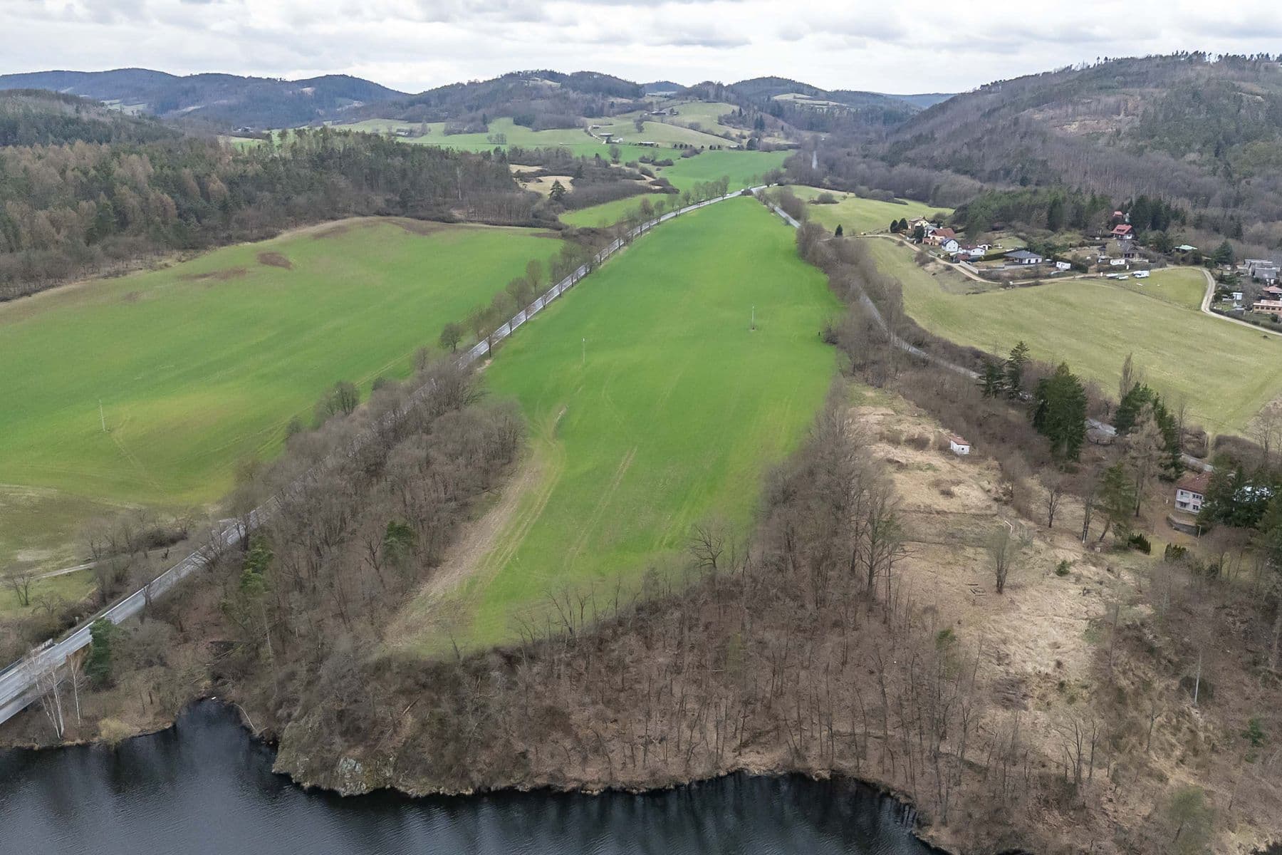 plot for sale, 34,543 m², Hřiměždice, Středočeský Region plot for sale, 34,543 m², Hřiměždice, Středočeský Region