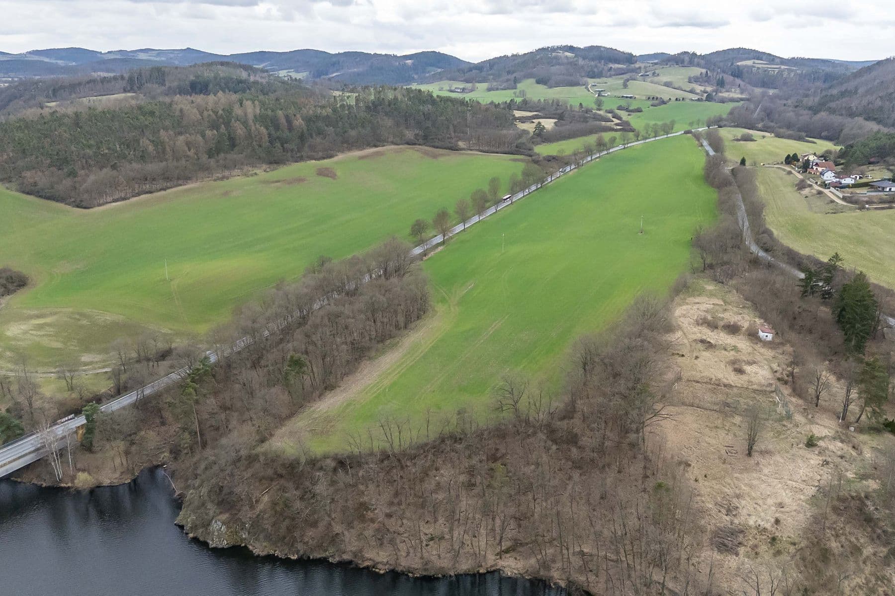 plot for sale, 34,543 m², Hřiměždice, Středočeský Region plot for sale, 34,543 m², Hřiměždice, Středočeský Region