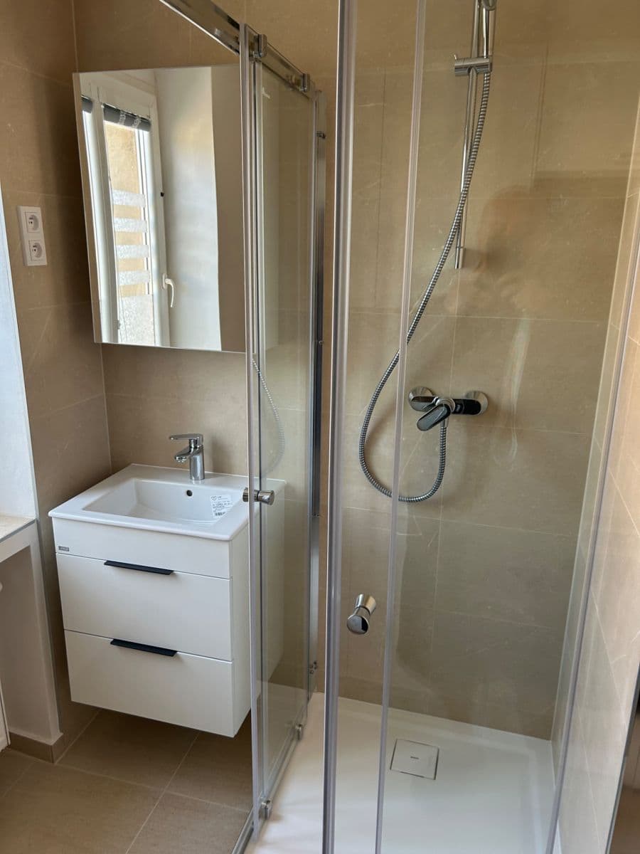 1 bedroom flat to rent, 34 m², Na Žvahově, Prague, Prague 1 bedroom flat to rent, 34 m², Na Žvahově, Prague, Prague