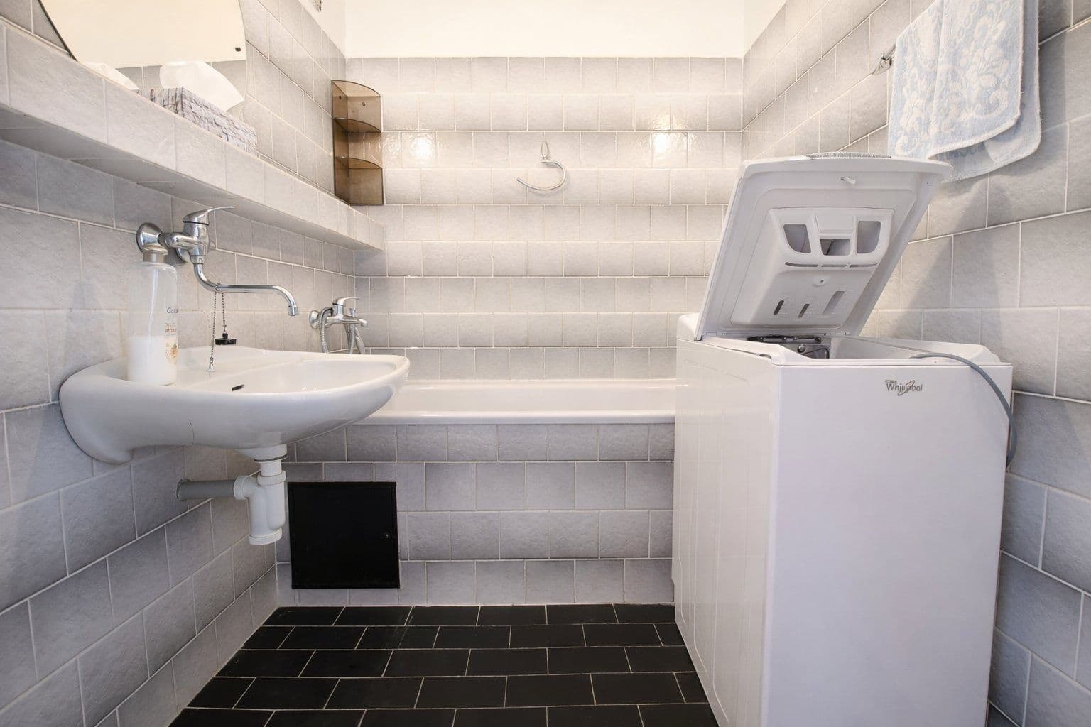 3 bedroom flat to rent, 73 m², Poznaňská, Prague, Prague 3 bedroom flat to rent, 73 m², Poznaňská, Prague, Prague