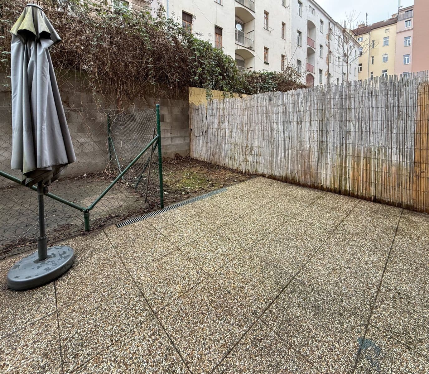 Studio flat to rent, 29 m², Pod Labuťkou, Prague, Prague Studio flat to rent, 29 m², Pod Labuťkou, Prague, Prague