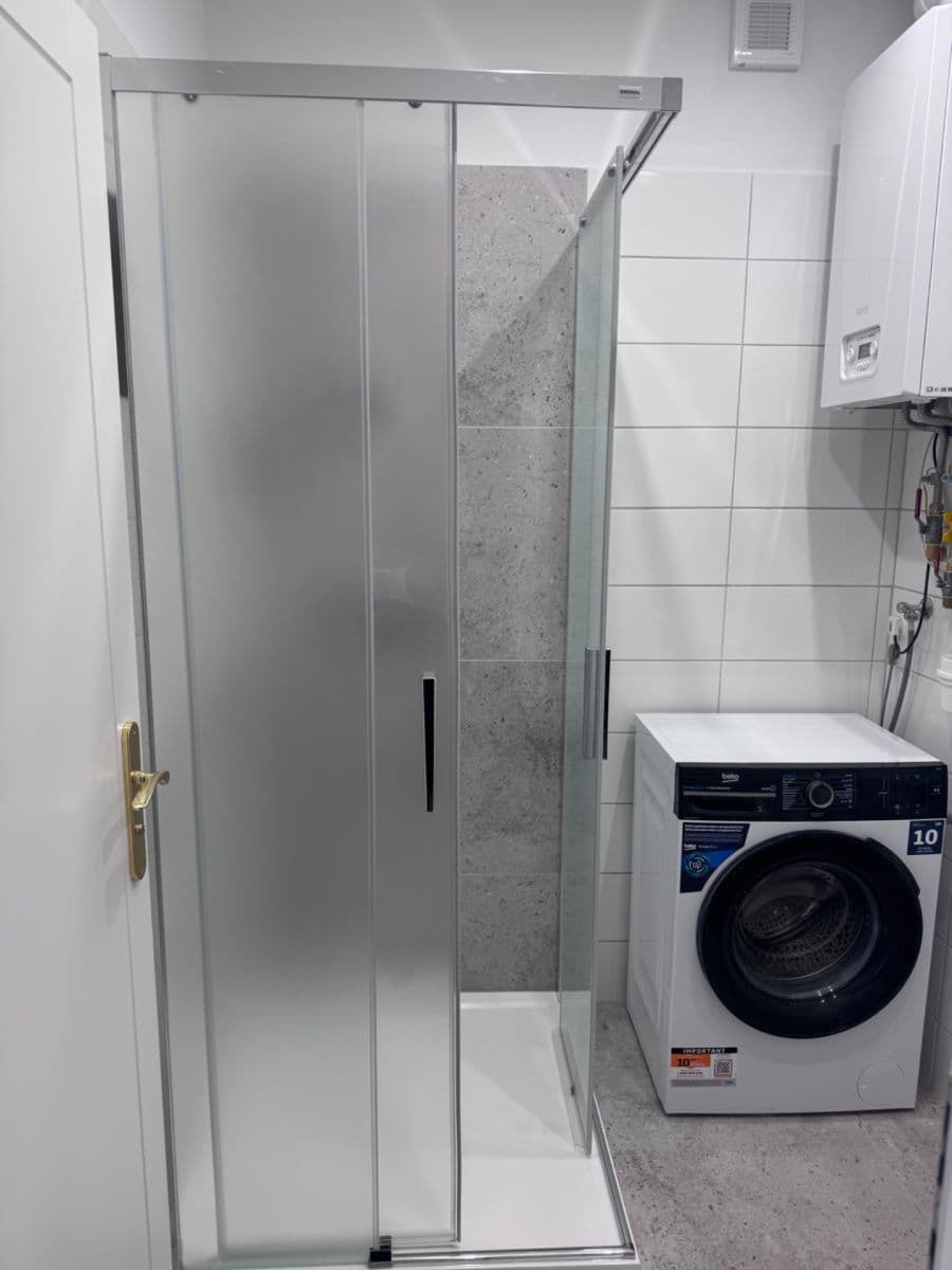 2 bedroom flat to rent, 60 m², Renneská třída, Brno, Jihomoravský Region 2 bedroom flat to rent, 60 m², Renneská třída, Brno, Jihomoravský Region