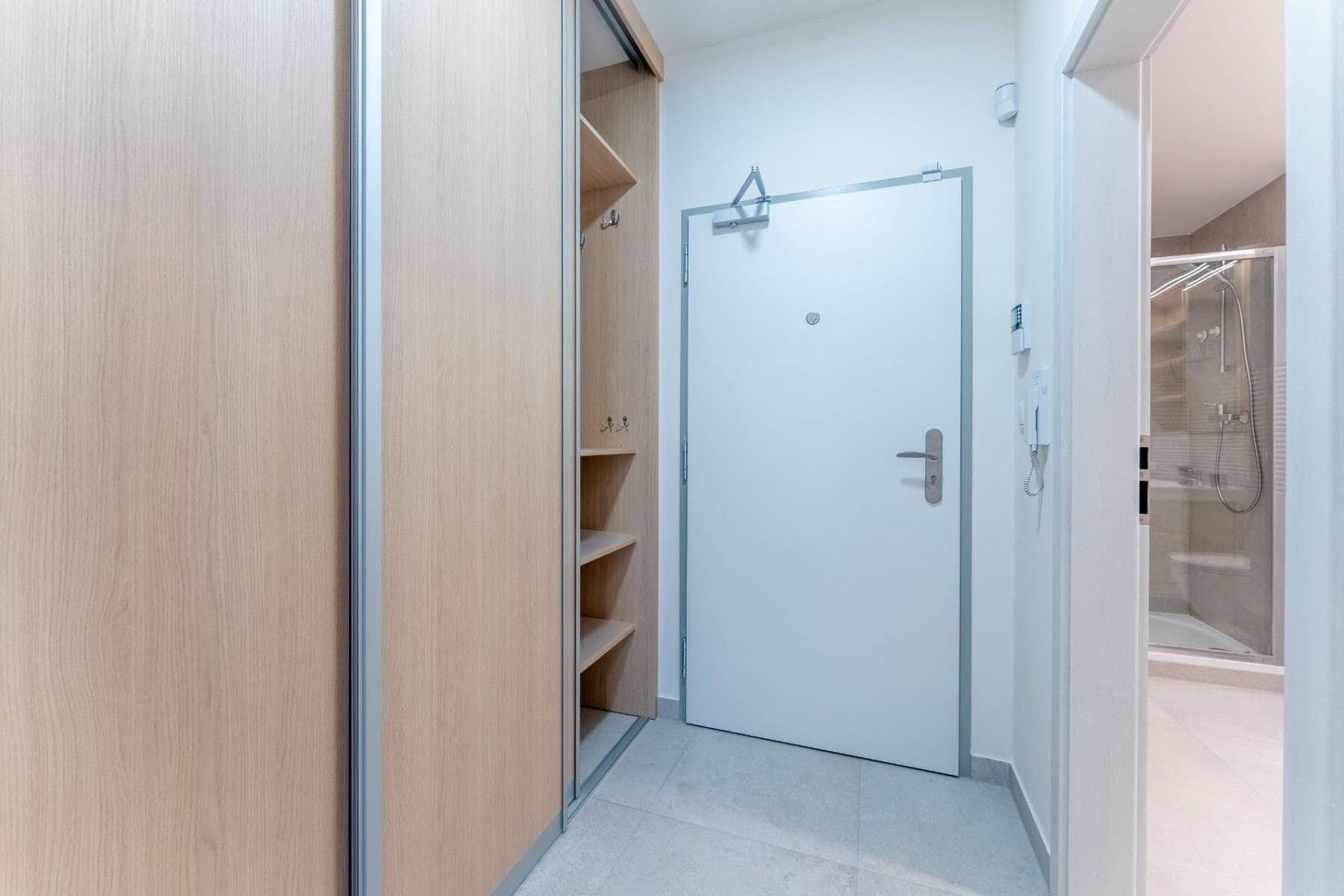 Studio flat to rent, 37 m², Gerstelova, Prague, Prague Studio flat to rent, 37 m², Gerstelova, Prague, Prague