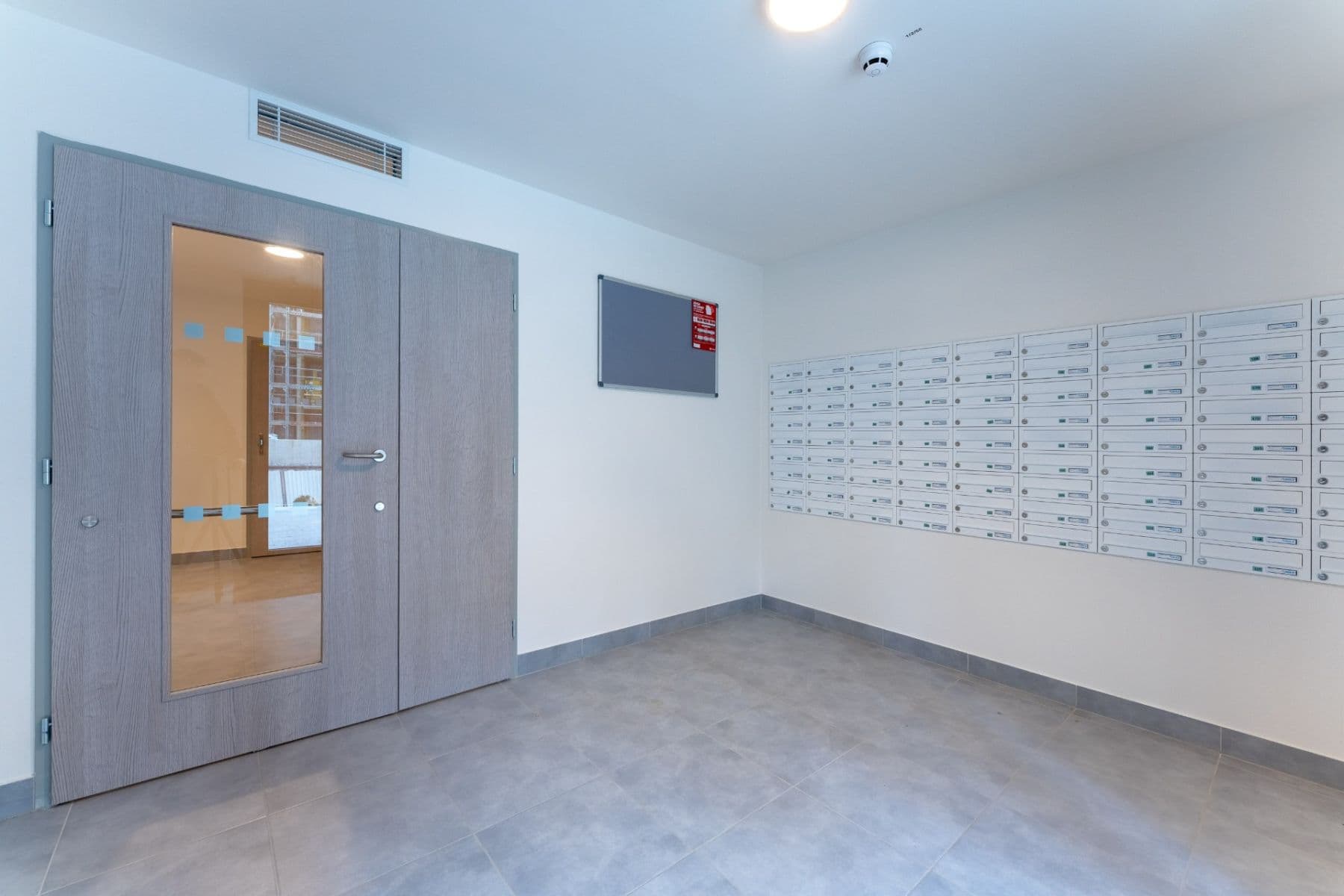 Studio flat to rent, 37 m², Gerstelova, Prague, Prague Studio flat to rent, 37 m², Gerstelova, Prague, Prague